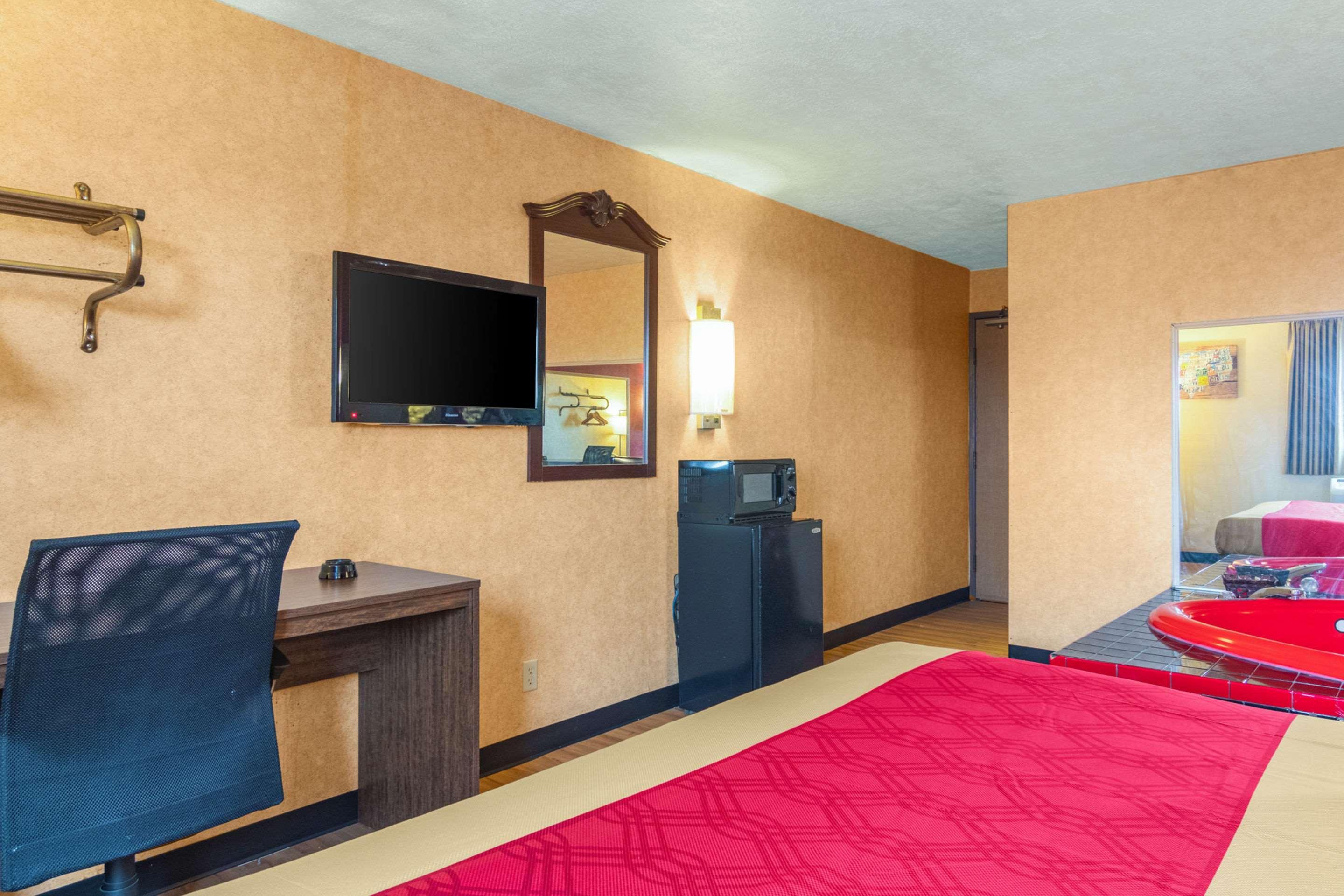 Econo Lodge Kent Exteriér fotografie