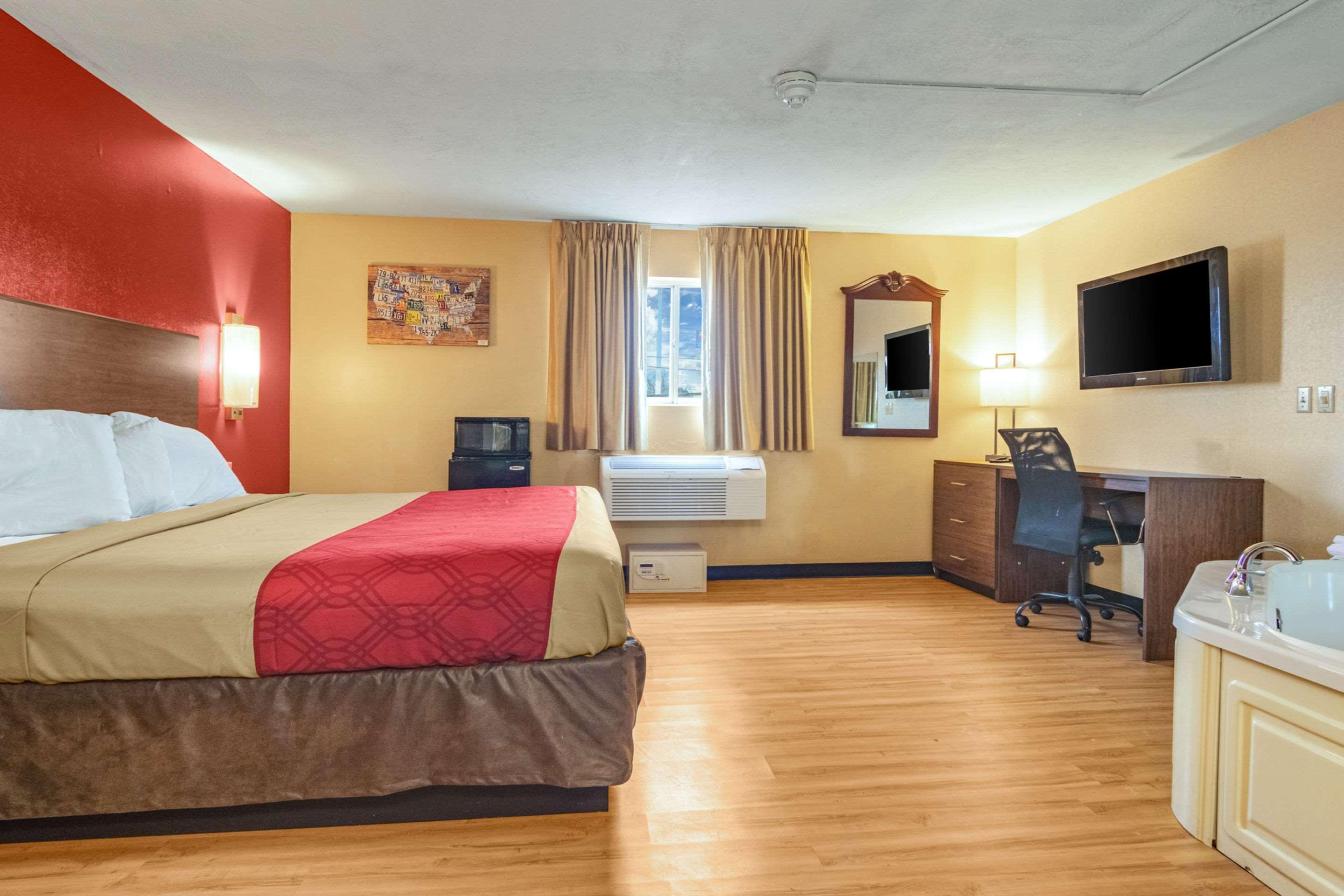Econo Lodge Kent Exteriér fotografie