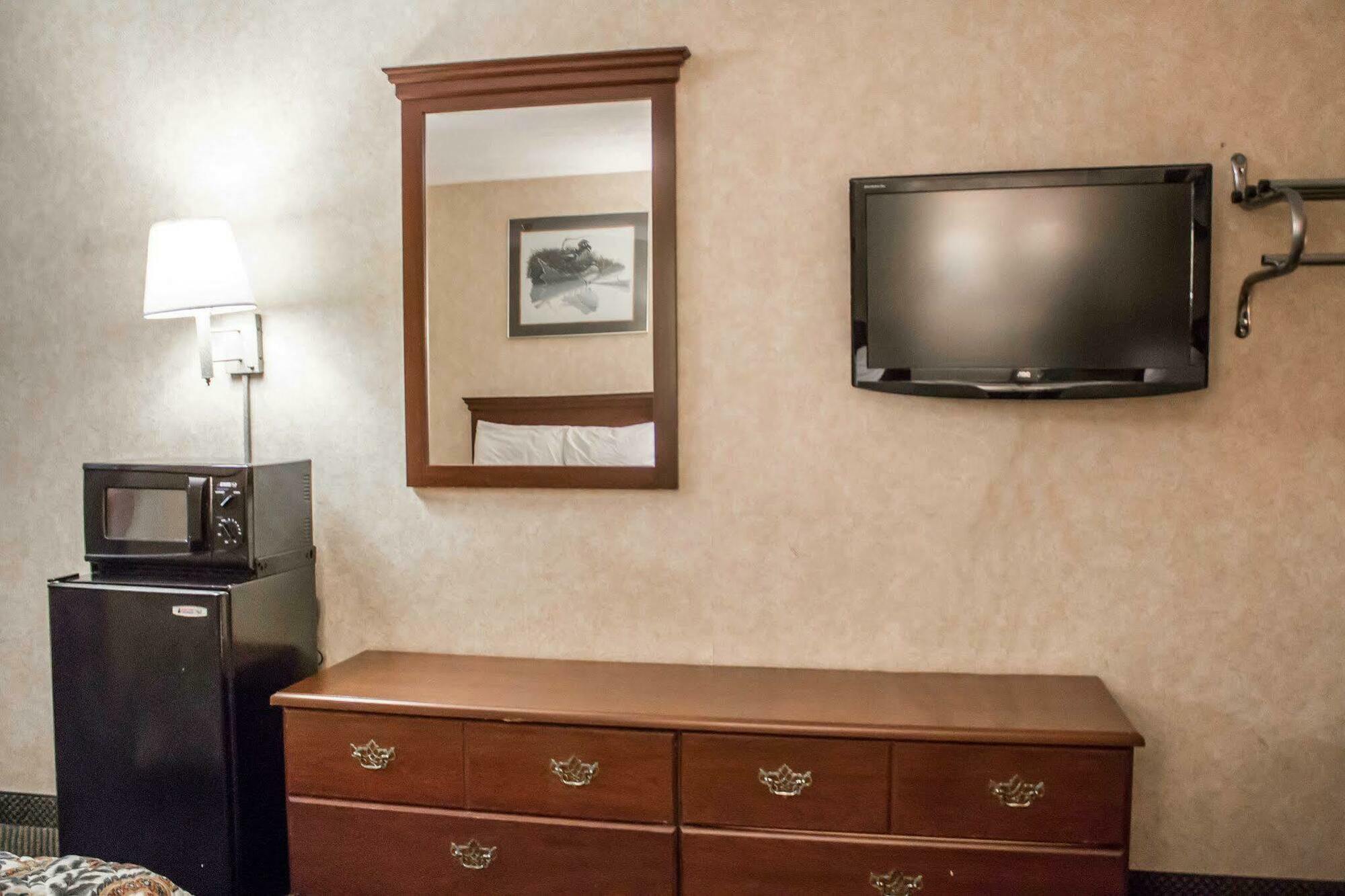 Econo Lodge Kent Exteriér fotografie