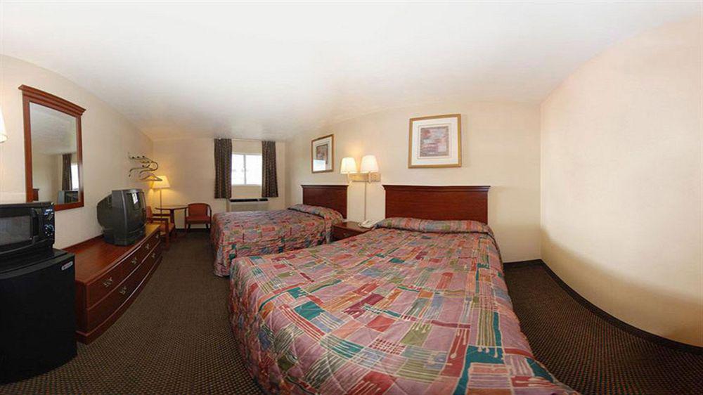 Econo Lodge Kent Exteriér fotografie
